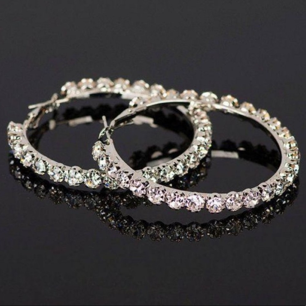 NEW 18K White Gold Round Diamond Hoop Earrings - Picture 5 of 6